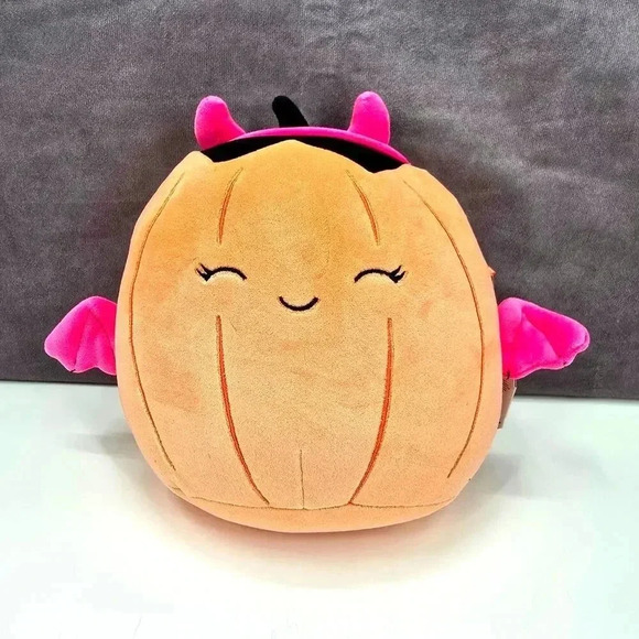 Squishmallows Margie Pumpkin Bat Devil Halloween Plush NWT #39 - Picture 1 of 7